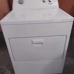 Like New Electric Dryer ( 2 Yrs Old) Free Delivery And Setup 