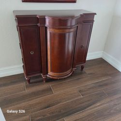 Wine storage cabinet