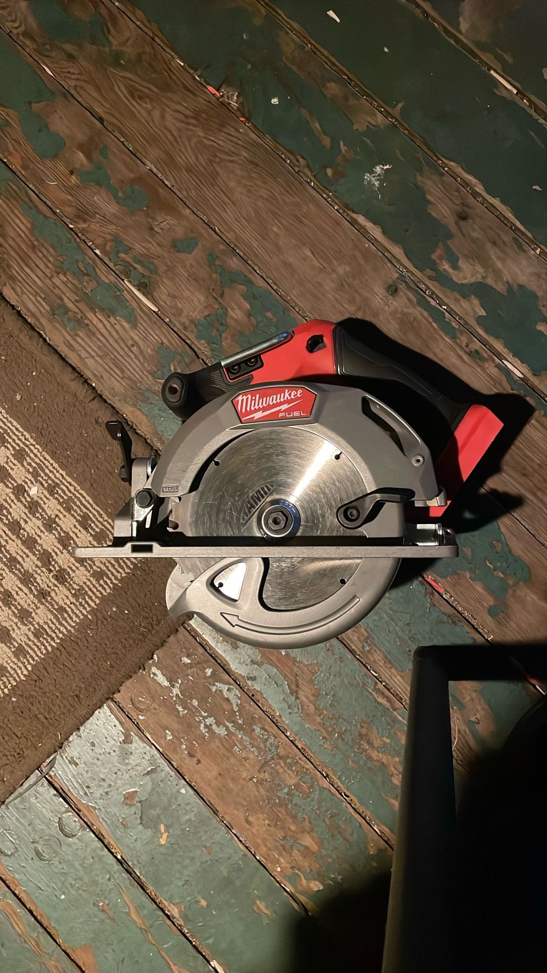 M18 FUEL 18V Lithium-Ion Brushless Cordless 6-1/2 in. Circular Saw