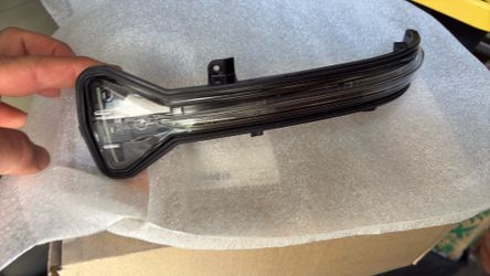 17/24 M5 BMW  mirror turn signal specs on pic