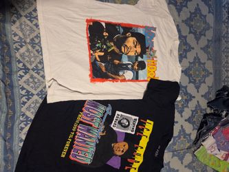 Vintage Hip Hop Graphic T-Shirts Lot of 2