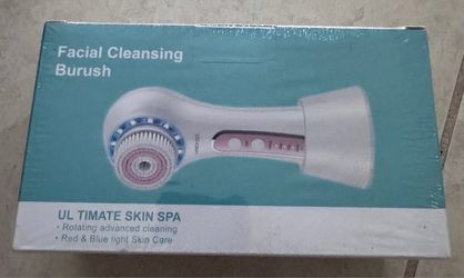 Facial cleansing brush (Brand New)