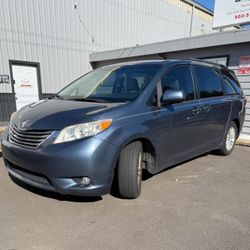 2015 Toyota Sienna