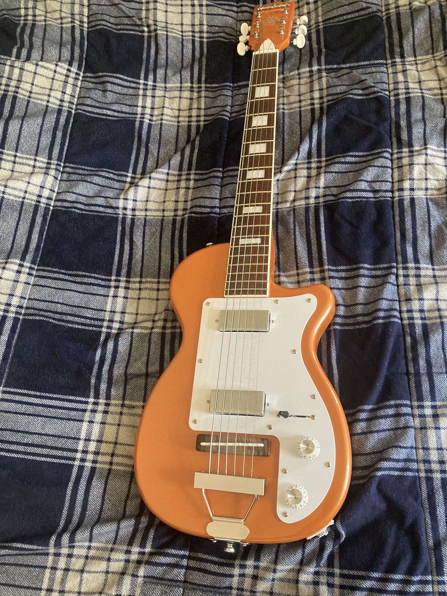 Airline H44 DLX