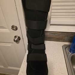 Adult XL Walking Boot (Right Foot)