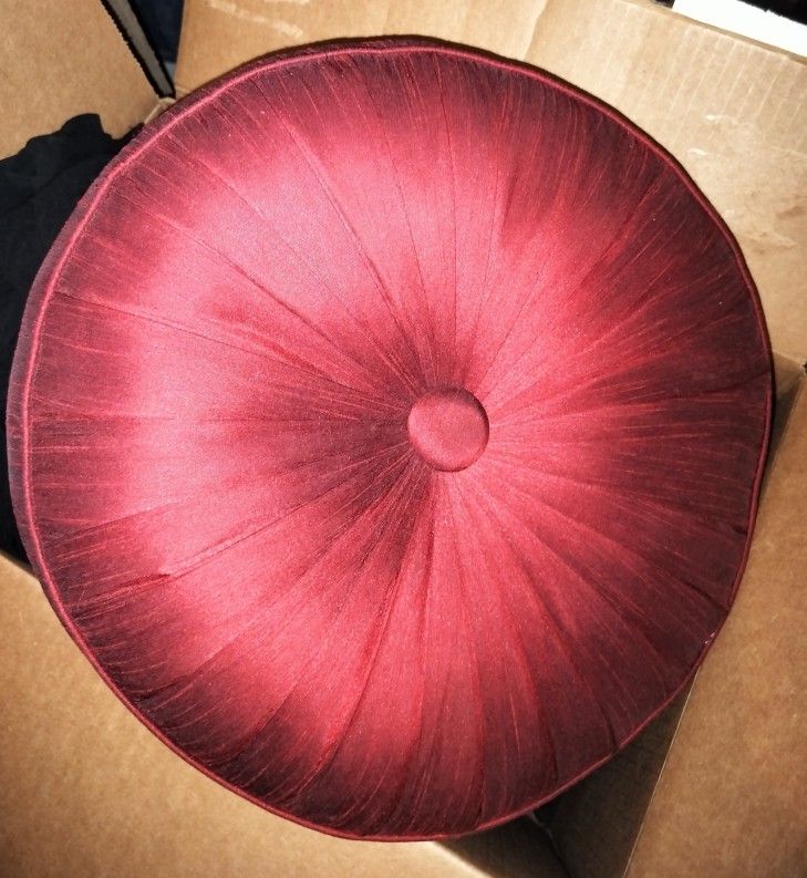Wine Color Pillow 