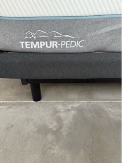 Tempur-Pedic Ergo Adjustable Base + Tempur-Pedic Memory Foam Mattress (Queen)
