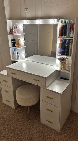 Makeup Vanity & Stool