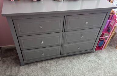 FREE KIDS DRESSER