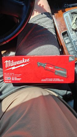 Milwaukee M12 3/8" Ratchet