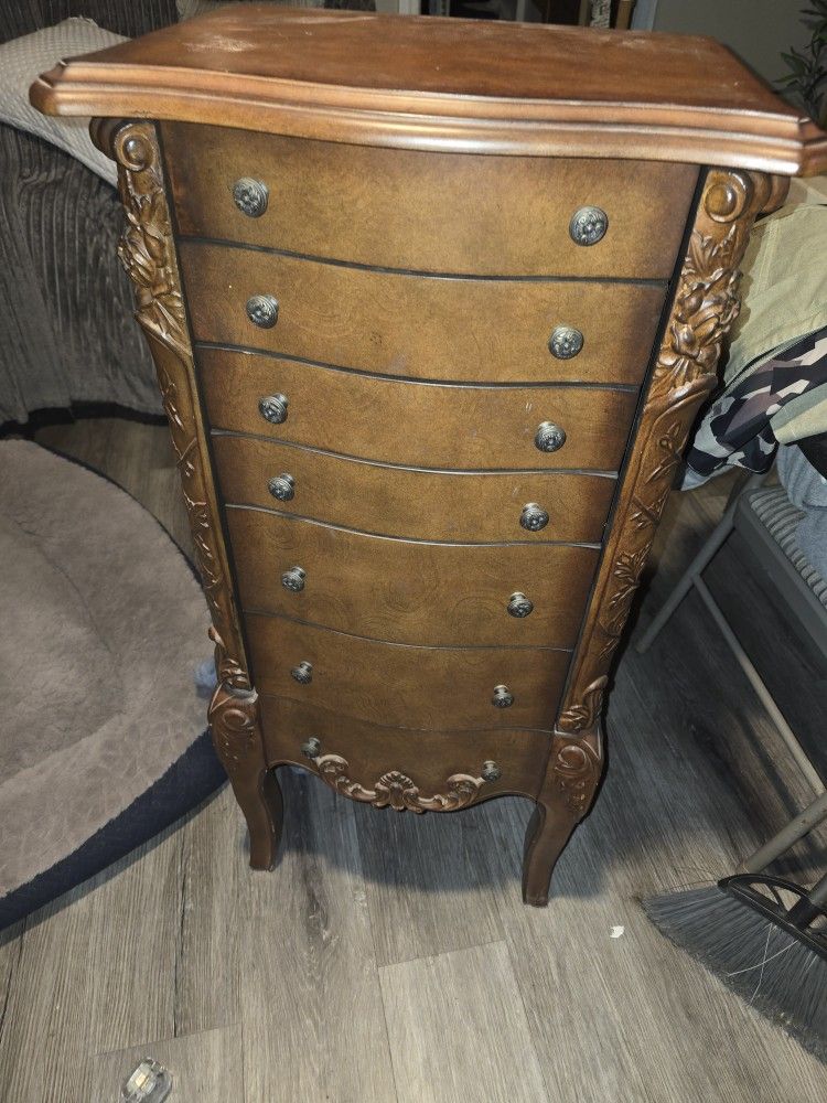 Nice Jewelry Box 2 Side Doors