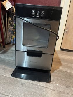 Insignia Countertop Nugget Ice Maker – Fast, Clean, and Reliable!
