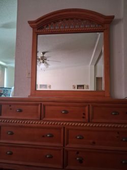 Rivers edge pine dresser w 2 night stands