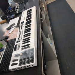 Keyboard M-Audio