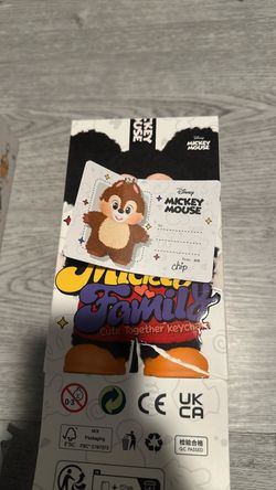 Mickey family keychains Chip