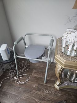 Adjustable party for the elderly.