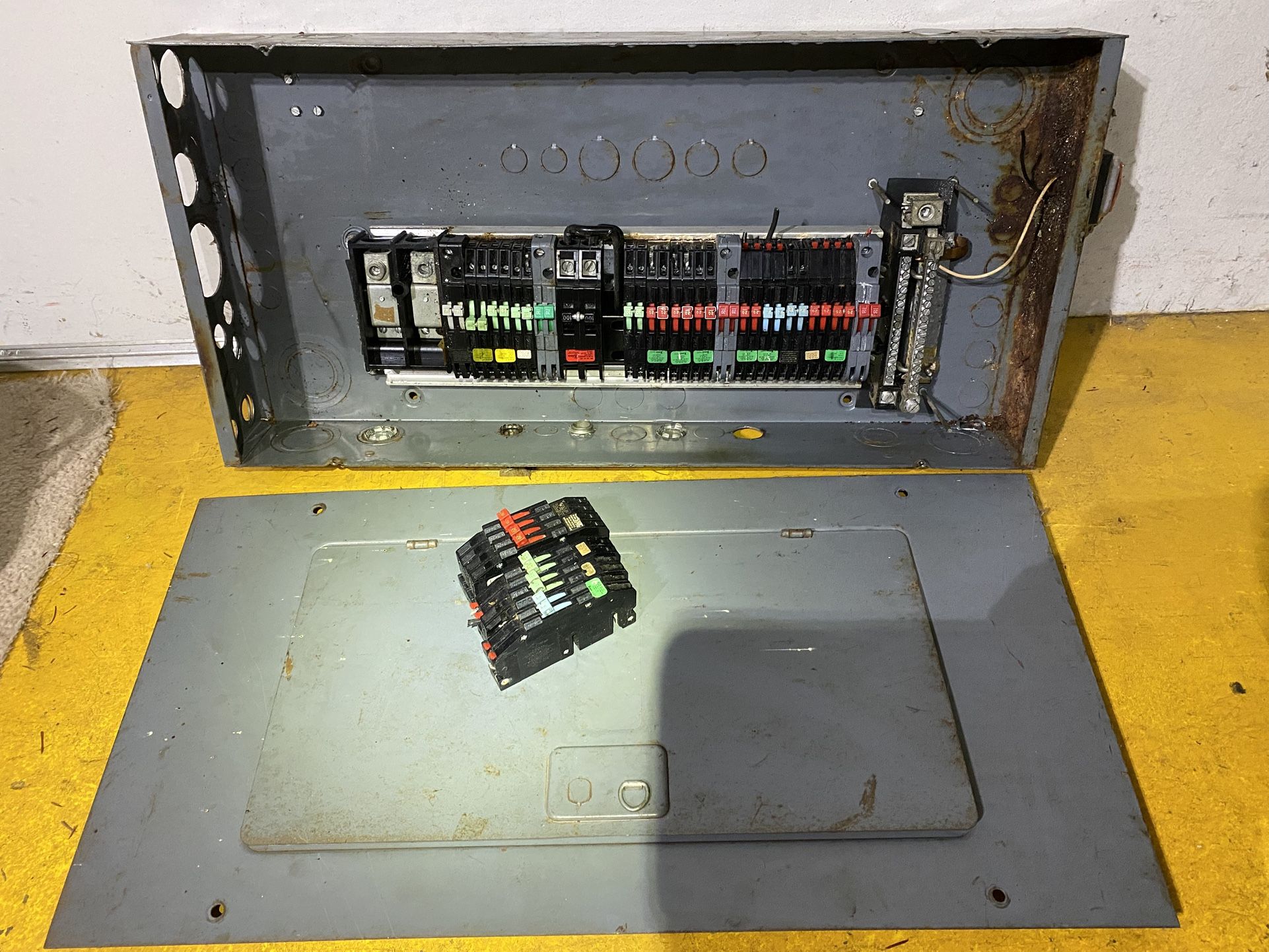 Zinsco Circuit Breakers Used 