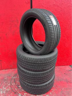 285/45R22 MICHELIN DEFENDER LTX M/S full tires set