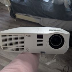 Ultra High Definition Projector W/3D Capabilities 