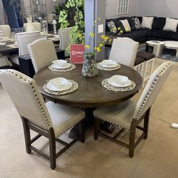 Light Oak & Beige Round Table Dining Room Set / 5pc