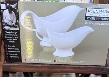 Gravy Boat Set
