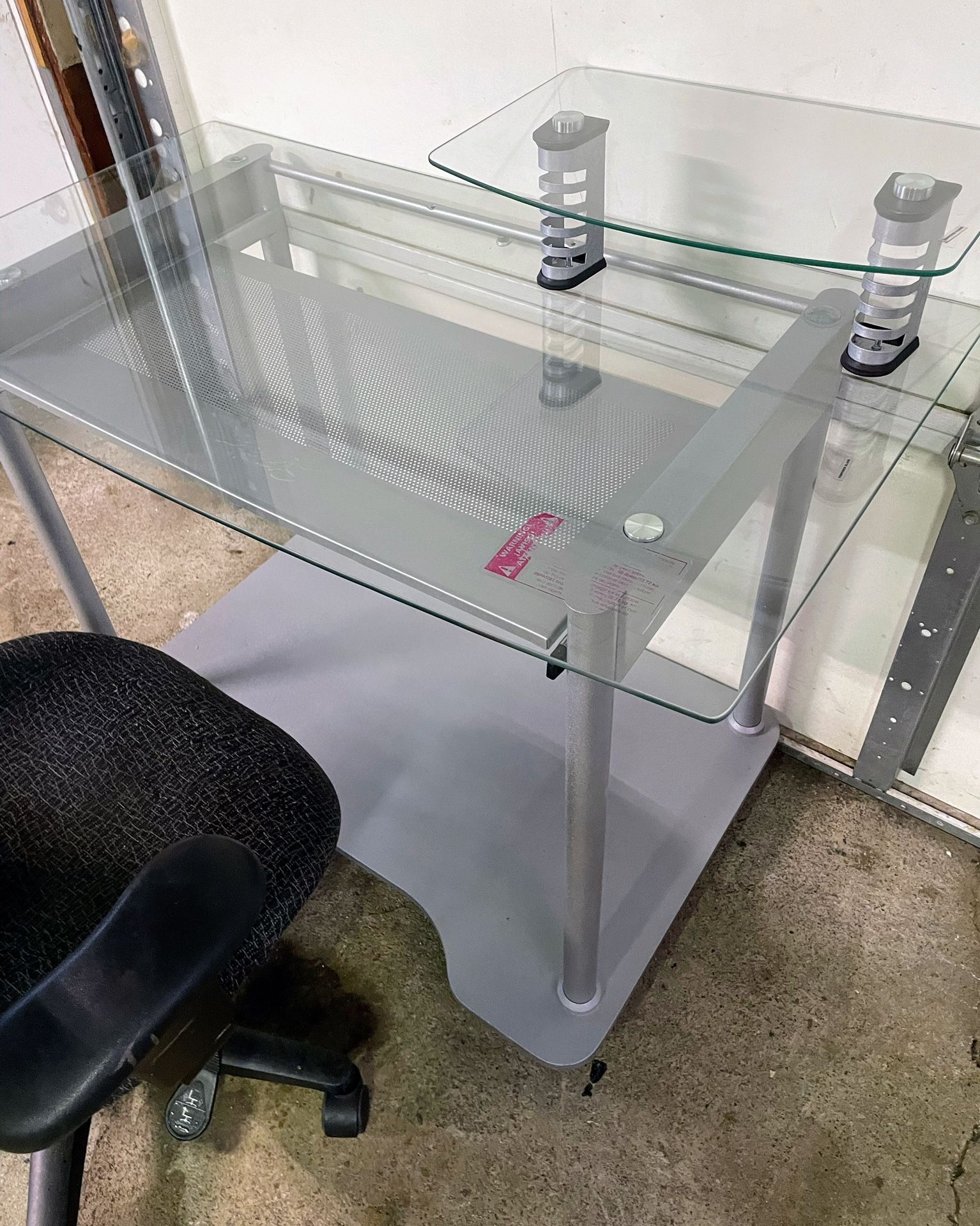 FREE DELIVERY! Nice Modern Glass Computer Office Desk With Chair