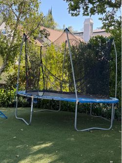 Large trampoline