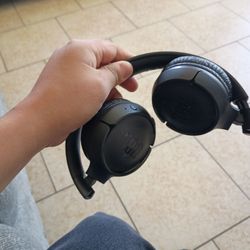 Brand new jbl head phones