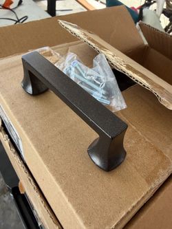Cabinet handles