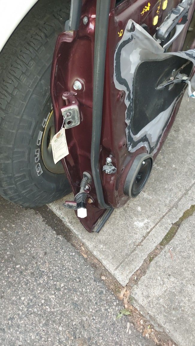 2012 To 2014 Crv Passanger Side Rear Elect. Door.