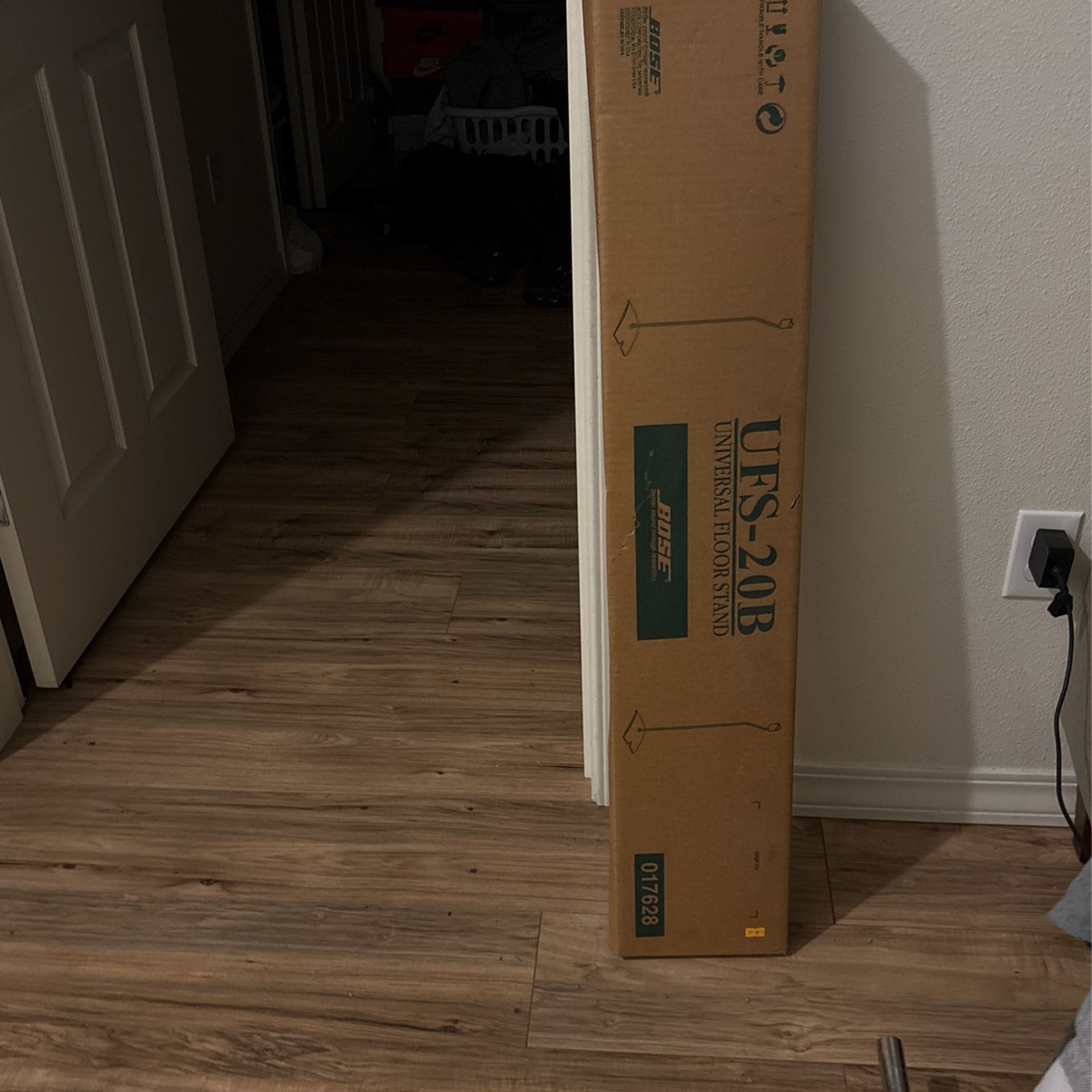 Bose UFS-20 Universal Floor Stands (Pair) - Black