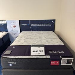 Floor Model Sealy Mattress Queen Firm