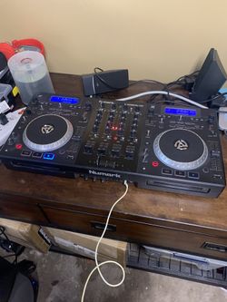 Numark mixdeck quad