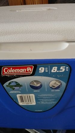 Coleman 9 quart cooler with thermos and lunch bag