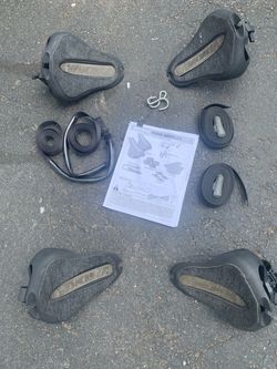 Kayak/canoe saddle set with hardware