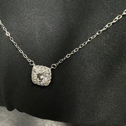 925 Sterling Silver With Moissanite Diamond Pendant 