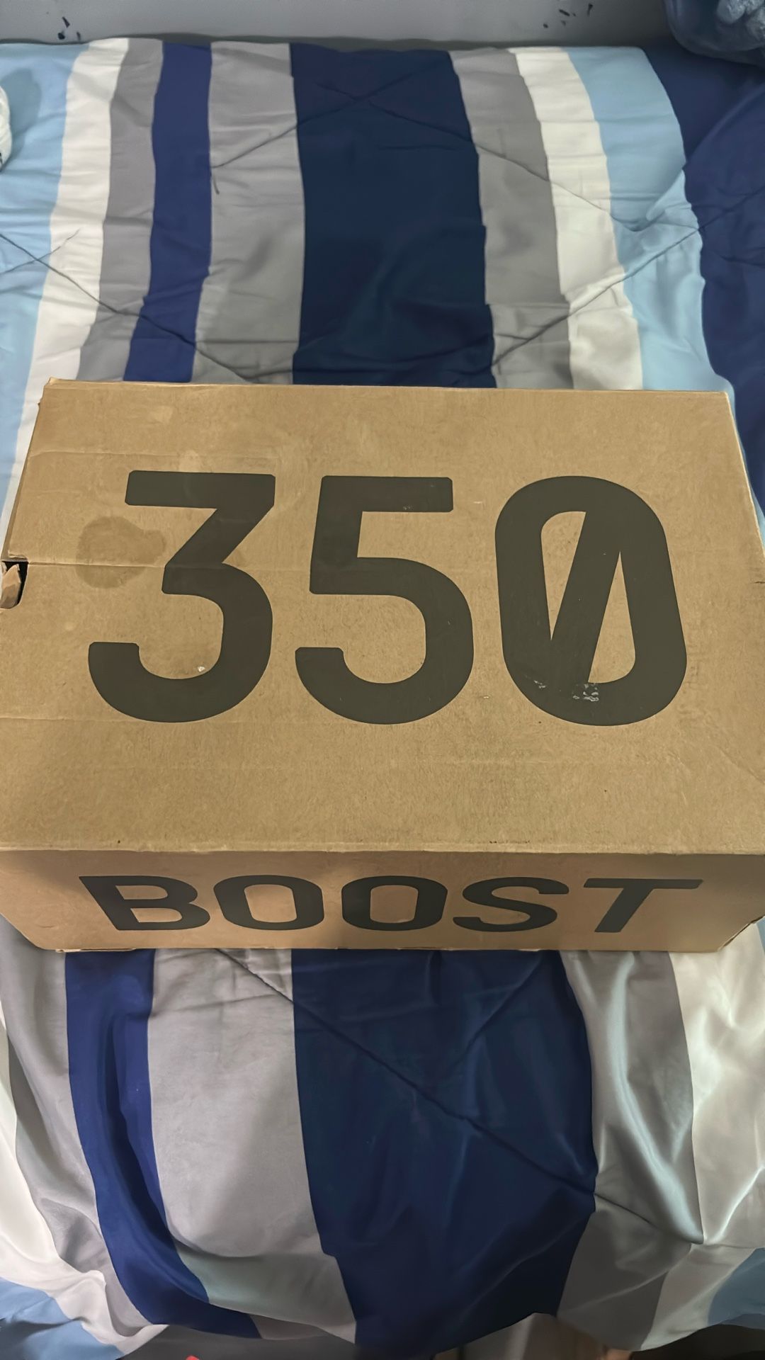 yeezy boost 350 bred’