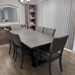 Grey Dinning Table - 6 Seater with Extender
