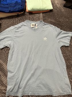 Adidas men’s size medium shirt light blue