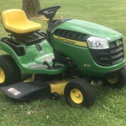 John Deer E110  42” Deck Riding Lawnmower 