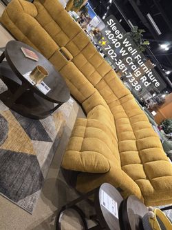 ✨️Reclining Sectionals Sofas ✨️ Furniture Sectionals, Bedrooms, Dining Avail