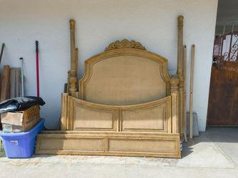 Queen Size Bed (Read Description!)