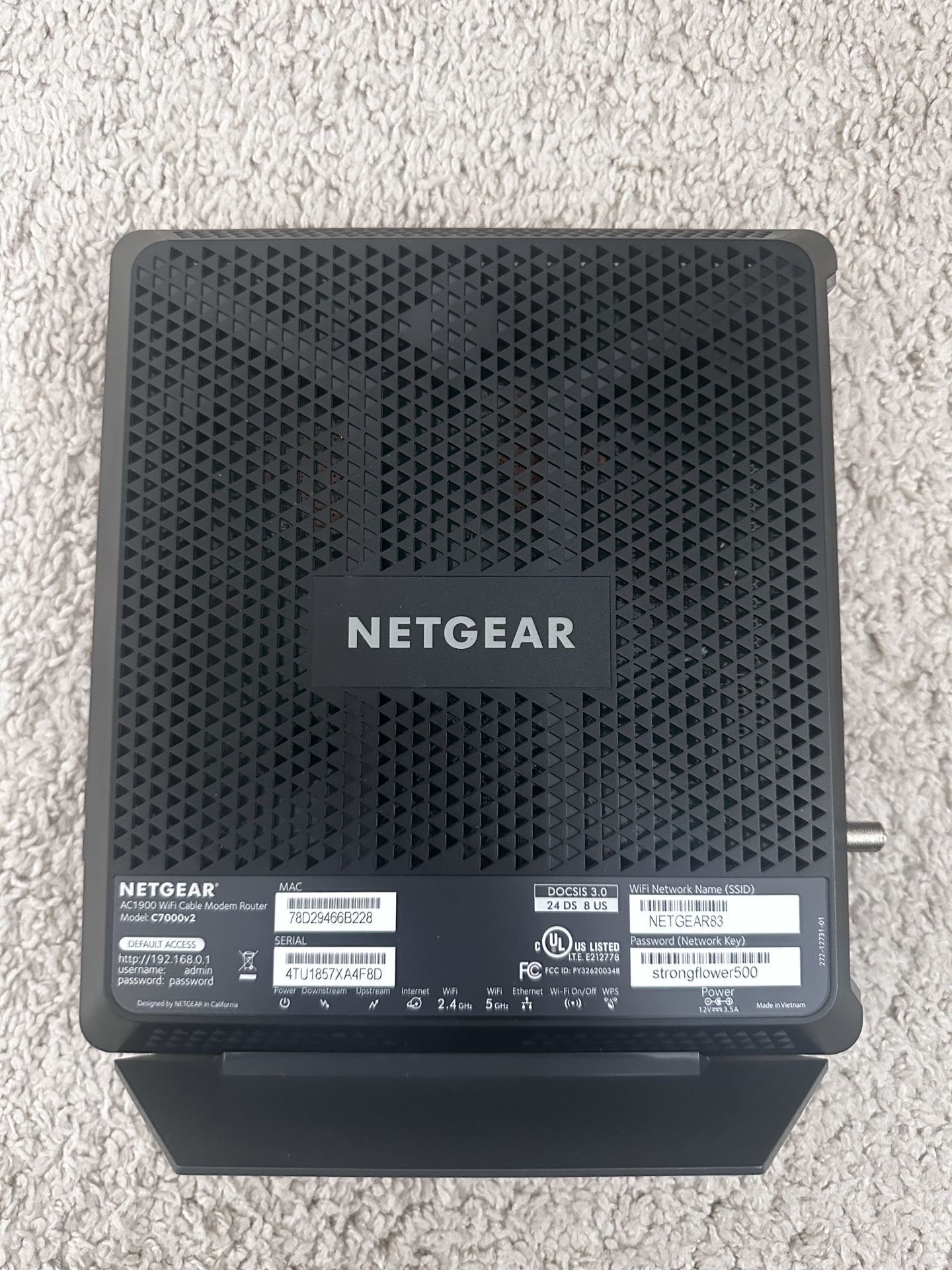 NETGEAR Nighthawk Modem Router Combo AC1900 C7000v2