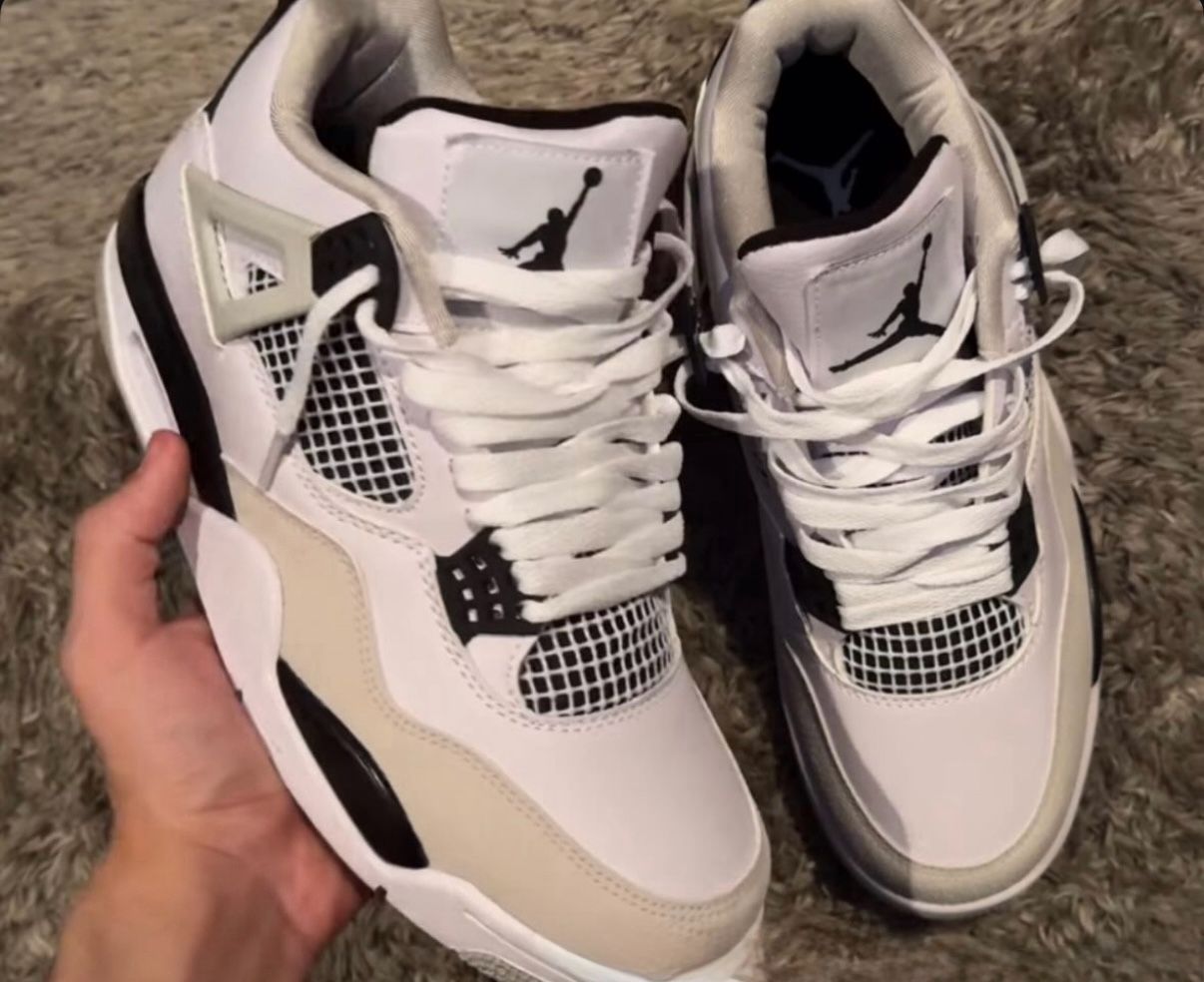 Air Jordan 4 Retro Military black