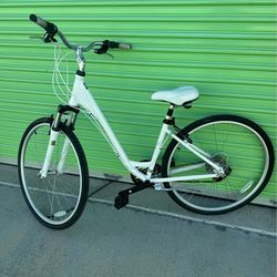 Schwinn voyager 2 laddies Aluminum Bike