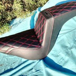 HOG Seats And More 