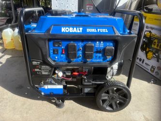 Kobalt Kobalt 49 State 6830 / 5500 -Watt Gasoline/Liquid propane Dual fuel Portable