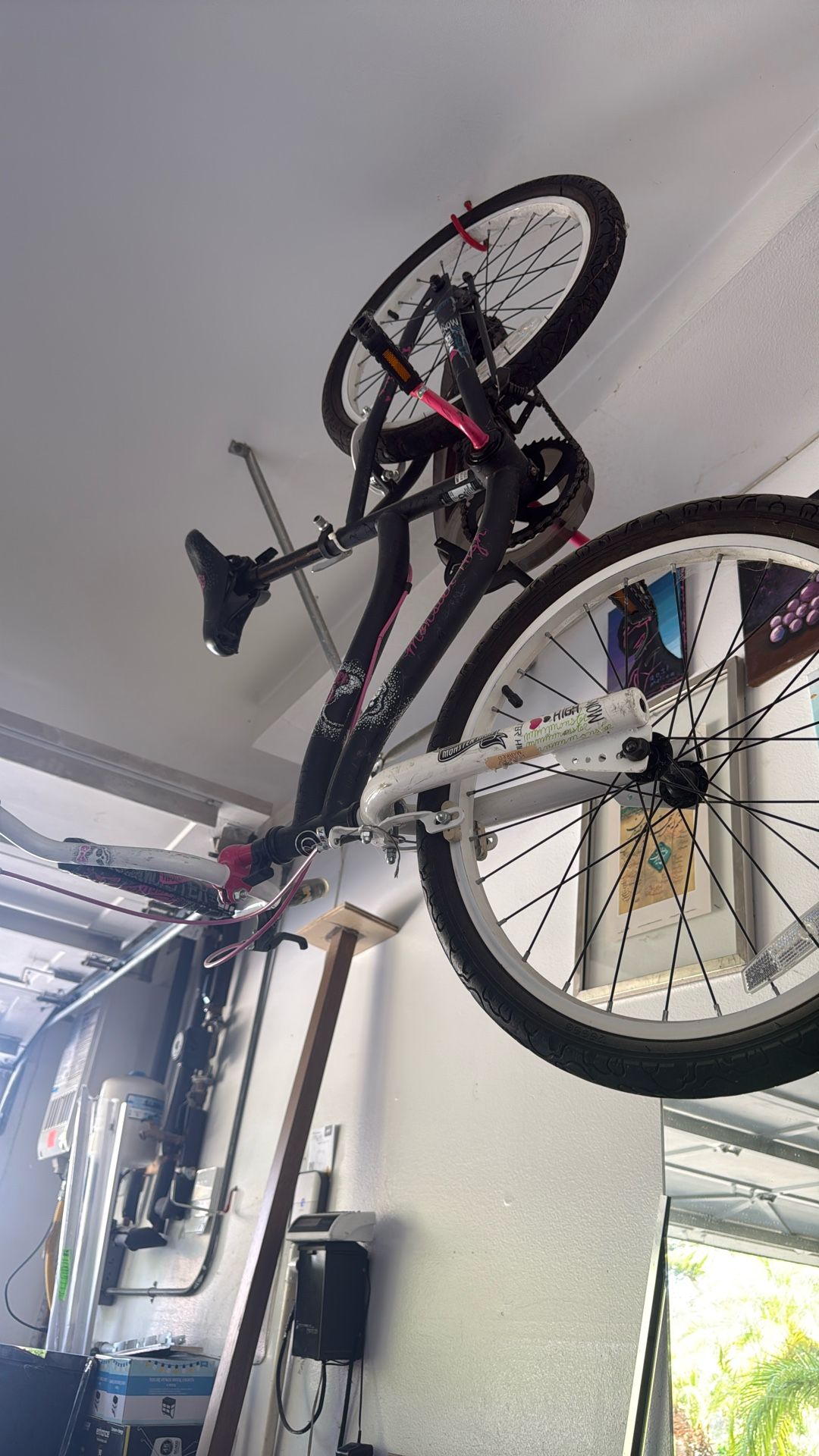 Hello Kitty Kids Bike In Great Working