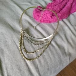 Stylish Metal Choker With Beading And Chains!