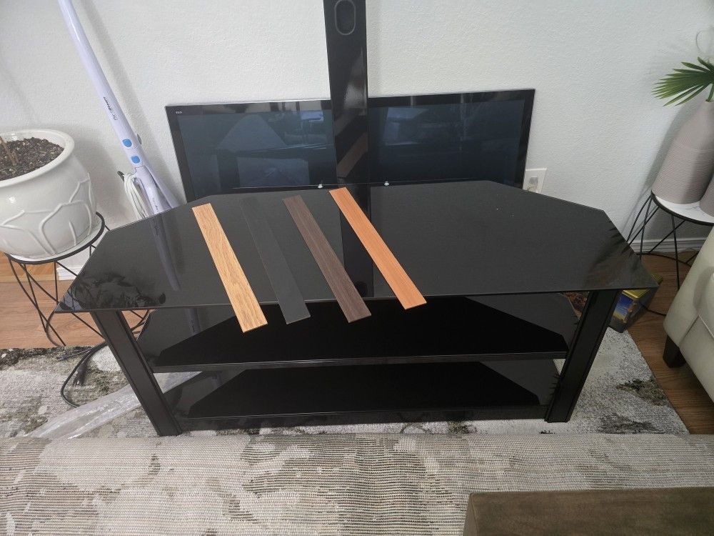 Bello TV Table